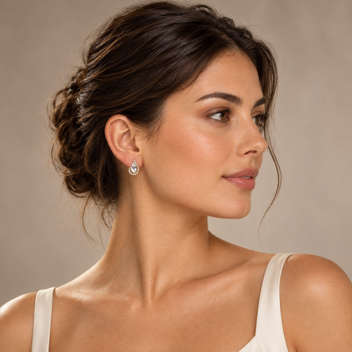 PM108G - Gold Marquise CZ Pavé Swirl Leverback Minđuše
