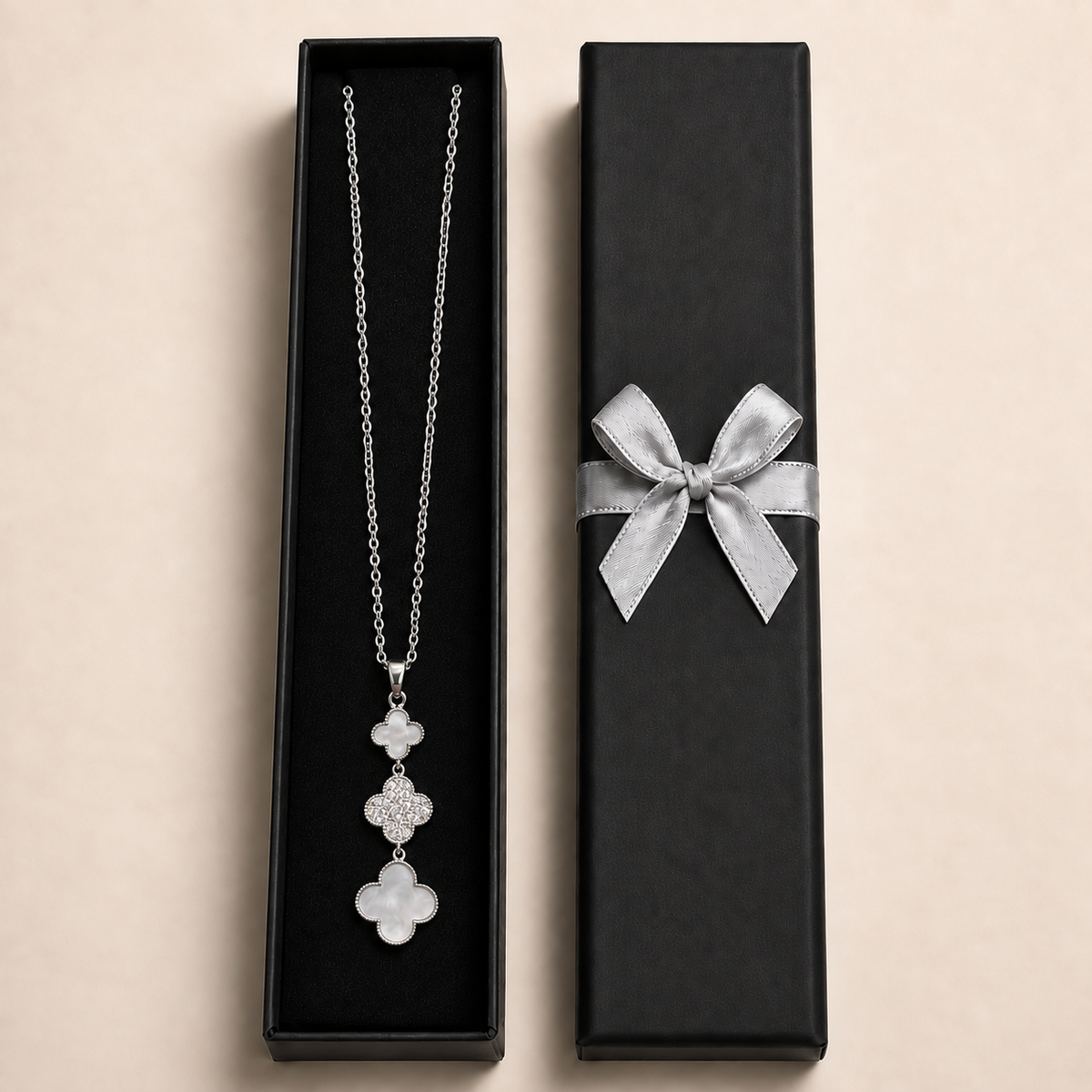 PO060 - Silver Triple Clover MOP Pavé Drop Ogrlica