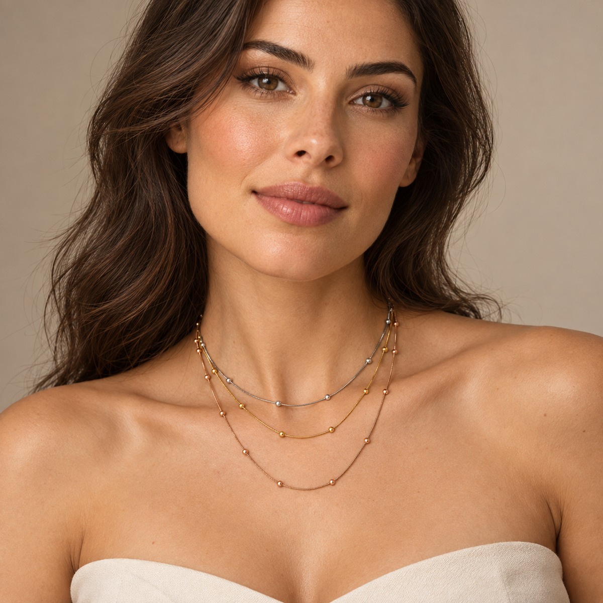 PO016G - Gold Tri-Color Layered Beaded Ogrlica