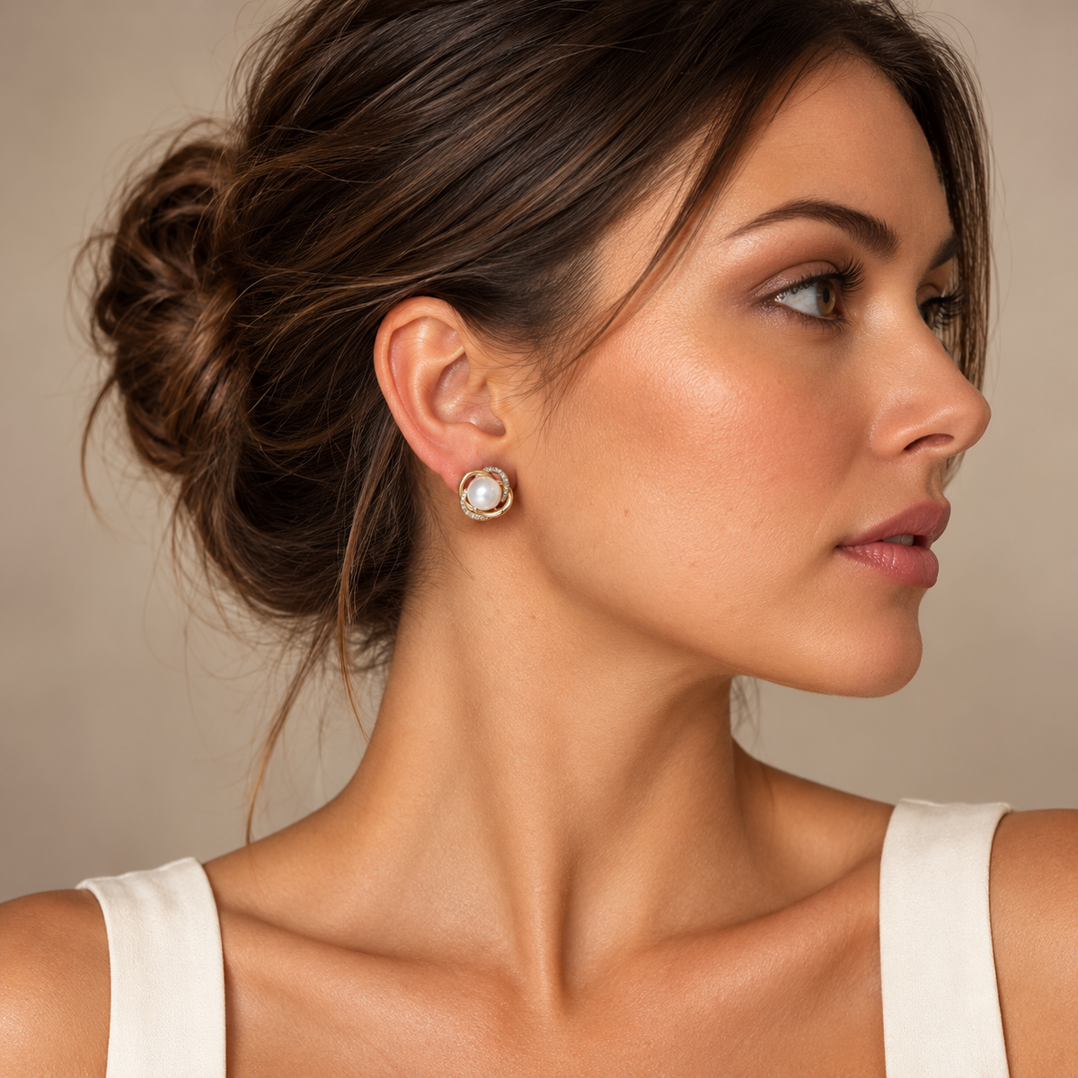 PM118G - Gold Pearl Orbit Pavé Clip-On Minđuše