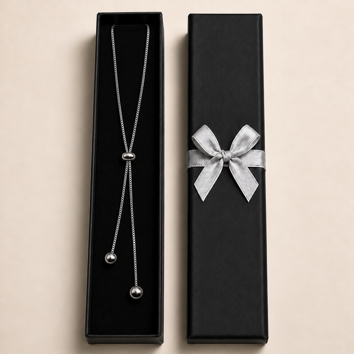 PO070 - Silver Center Sphere Twin Drop Lariat Ogrlica