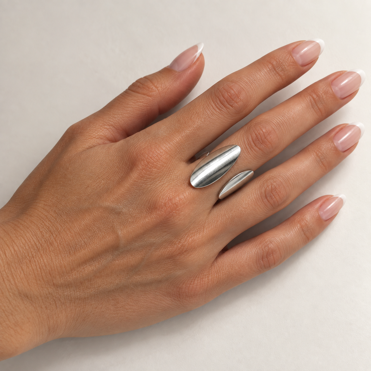 PP062 - Silver Double Oval Sculptural Open Prsten