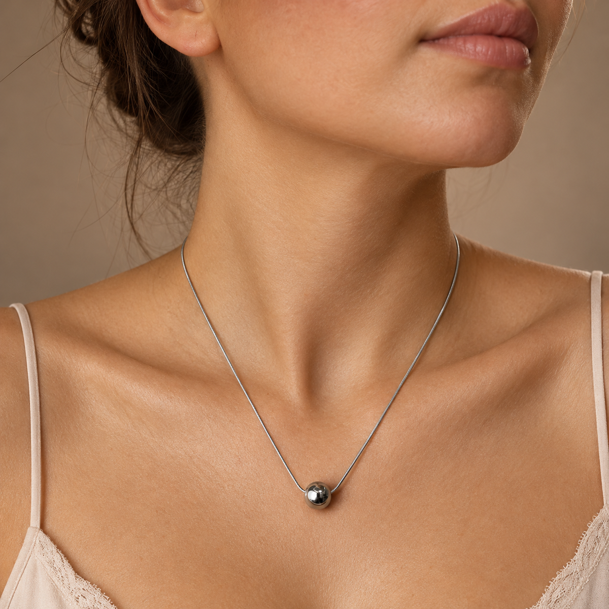 PO067 - Silver Smooth Ball Snake Chain Ogrlica