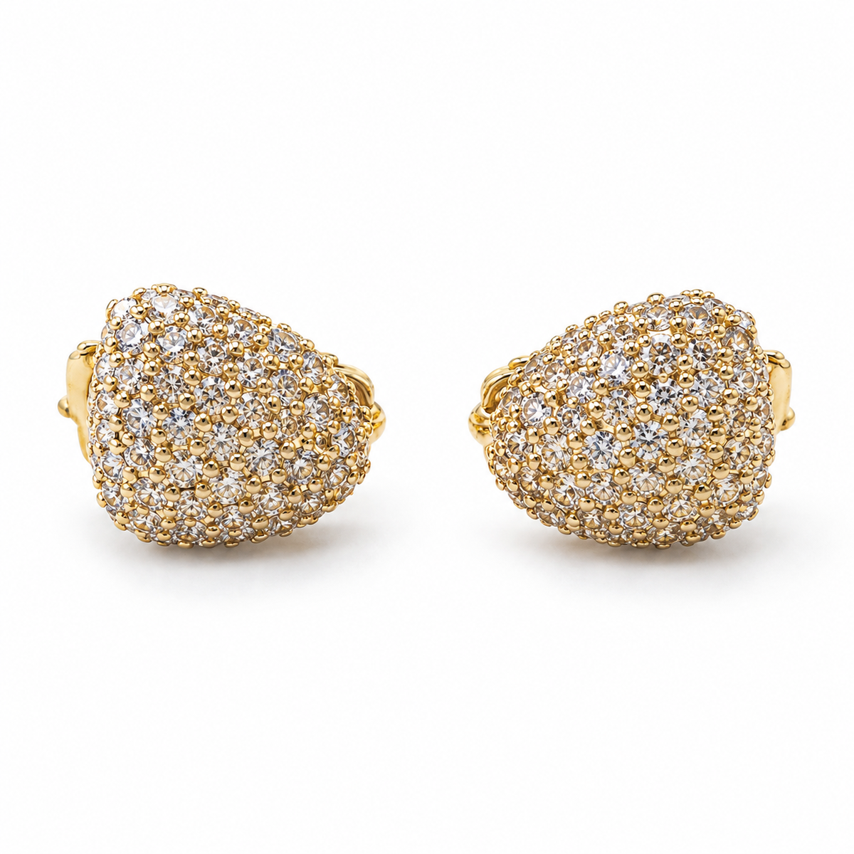 PM123G - Gold Oval Pavé Cluster Huggie Minđuše
