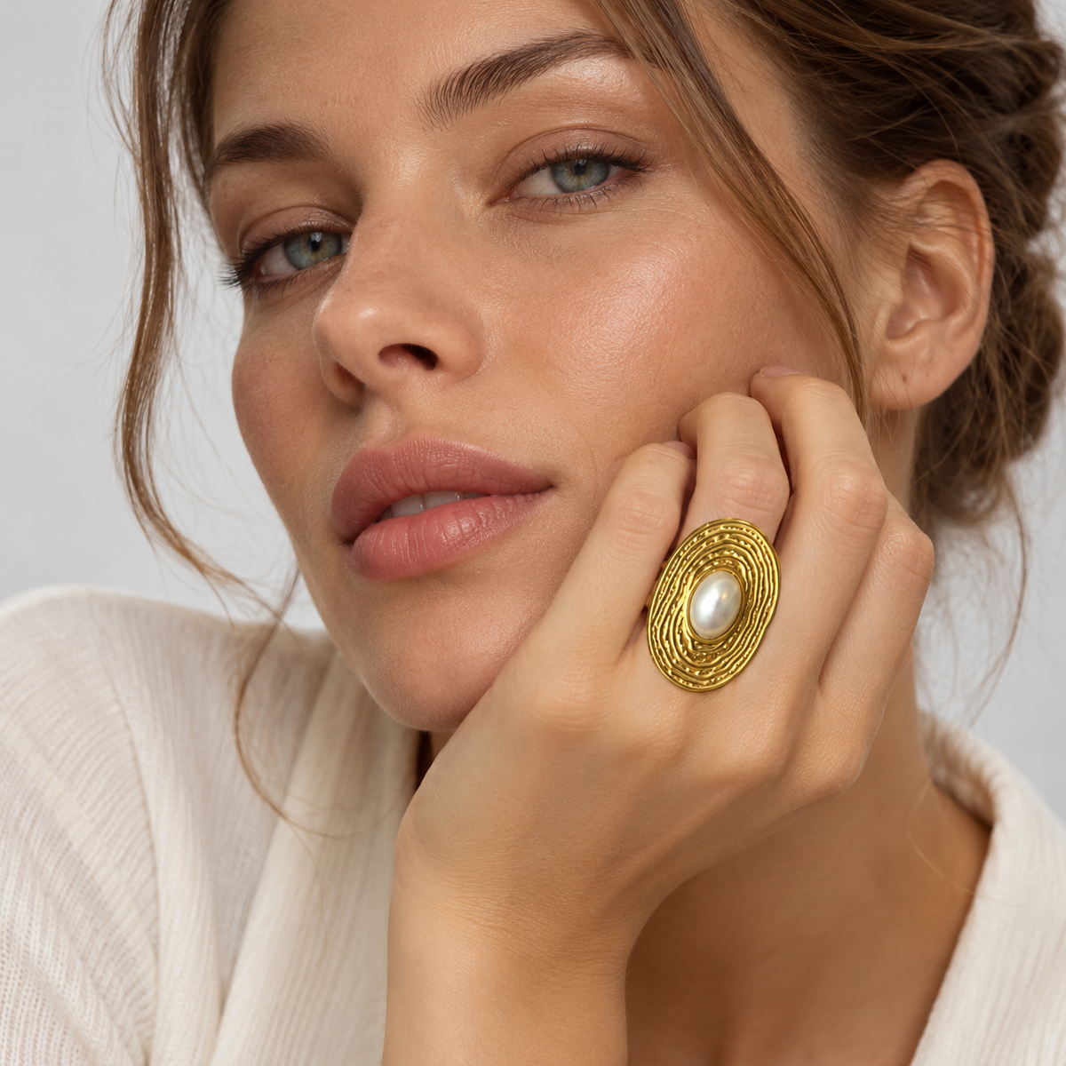 PP028G - Gold Concentric Ripple Pearl Statement Prsten