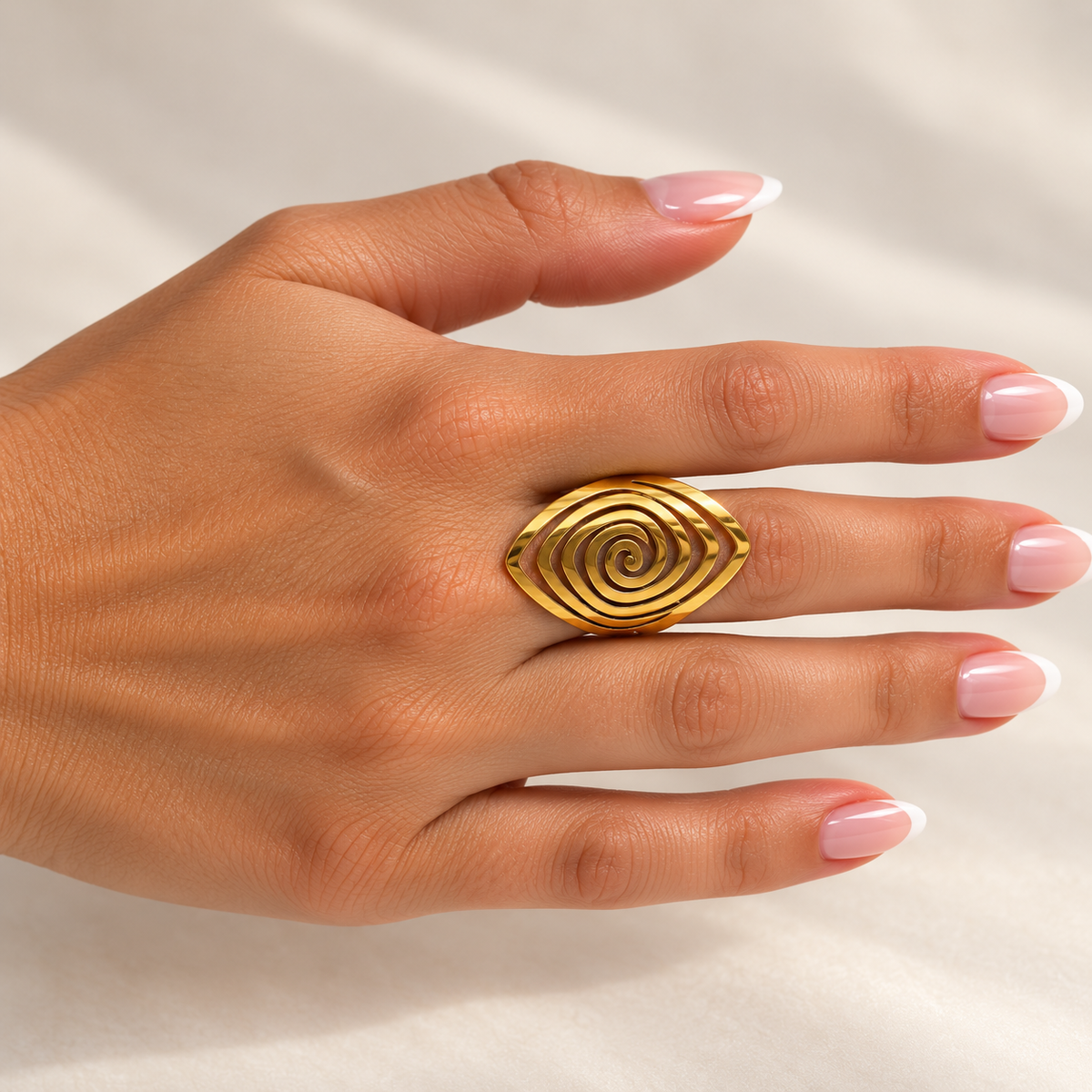 PP033G - Gold Concentric Teardrop Spiral Prsten