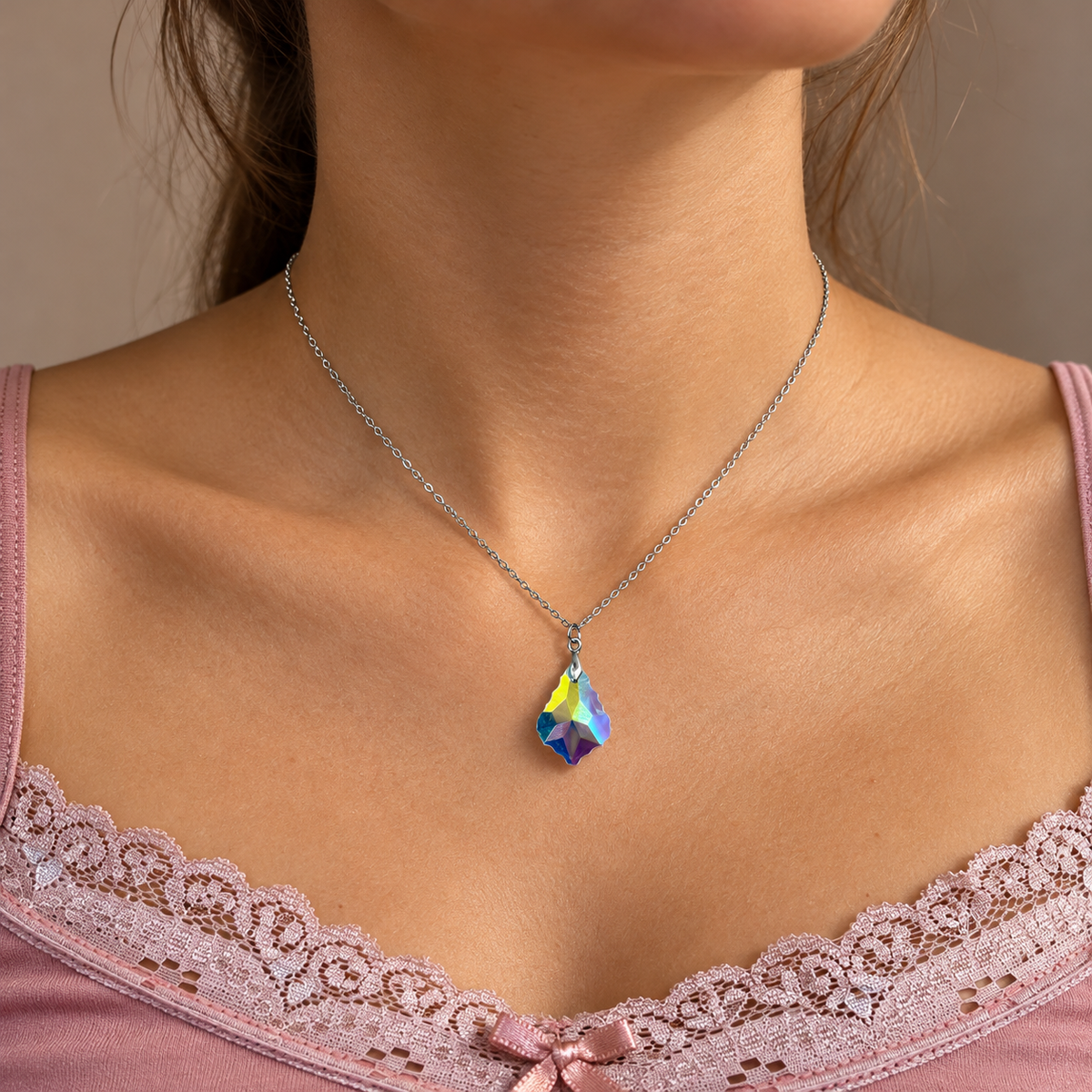 PO073 - Silver Iridescent Faceted Baroque Drop Cable Chain Ogrlica
