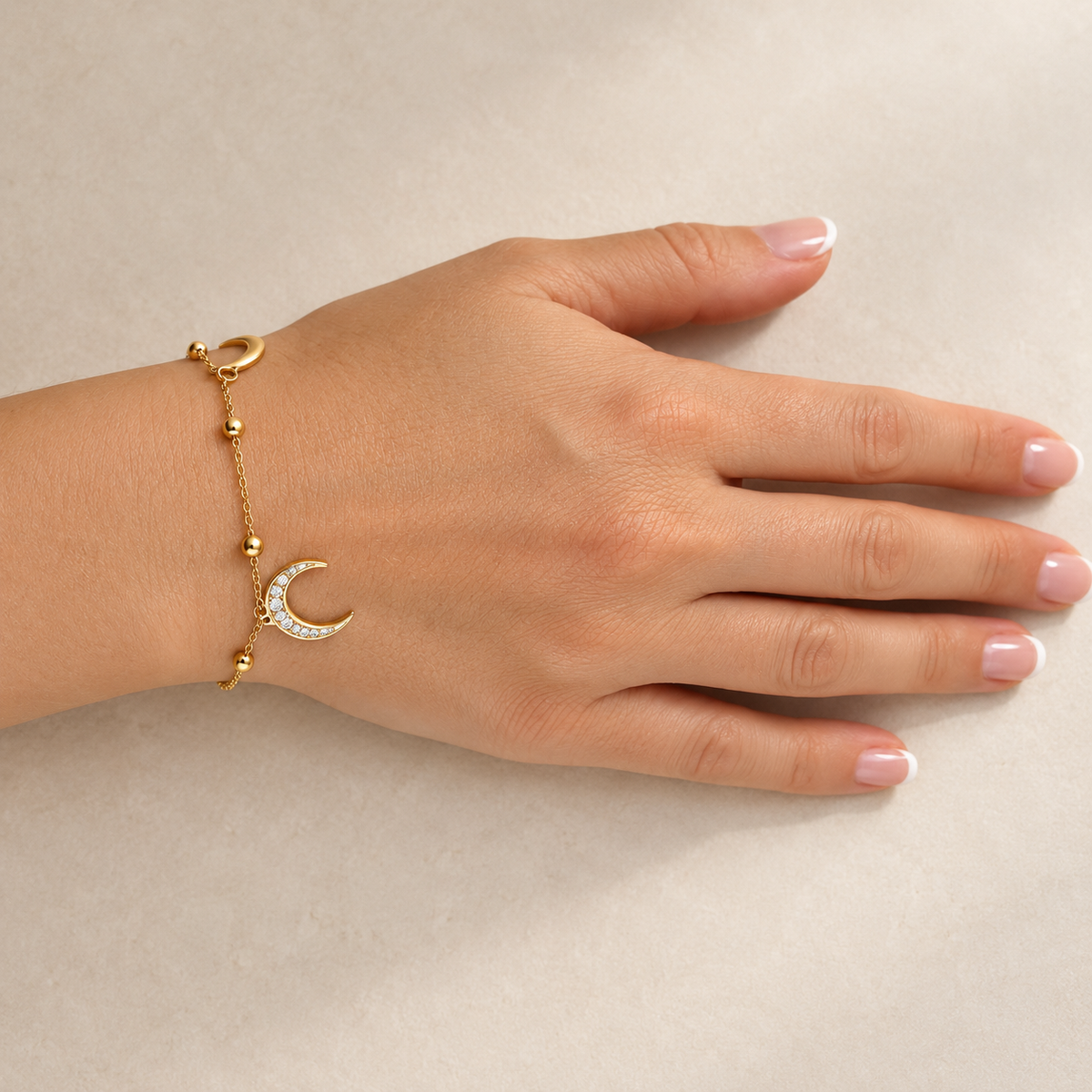 PN019G - Gold Moon & CZ Pavé Crescent Satellite Chain Narukvica