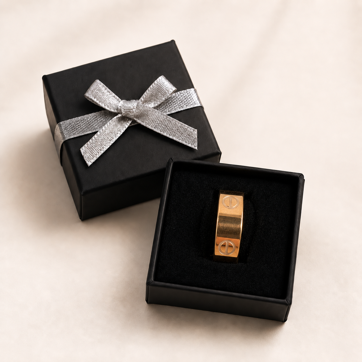 PP046G - Rose Gold Screw Motif Wide Band Prsten