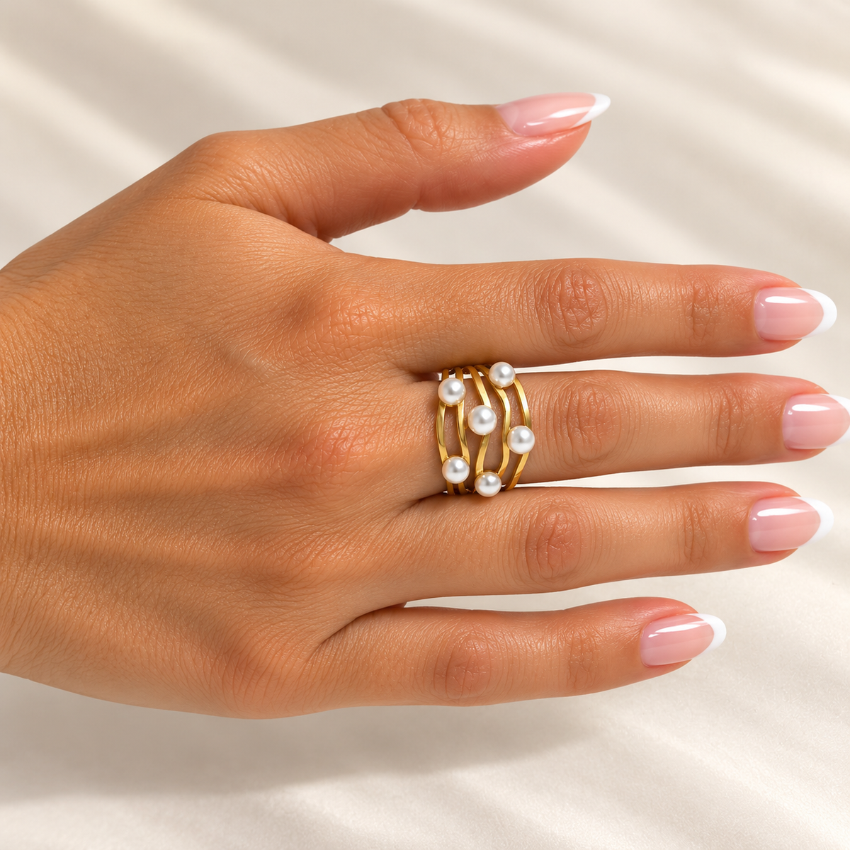 PP032G - Gold Six Pearl Wave Cuff Prsten