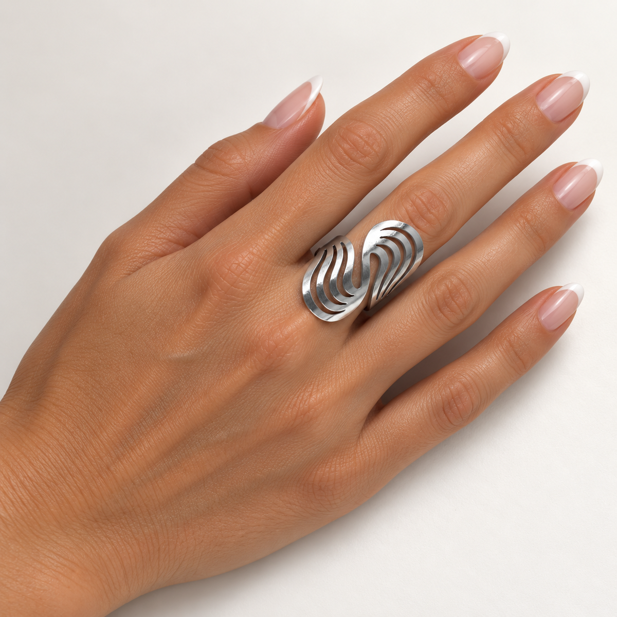 PP060 - Silver Openwork Leaf Wrap Prsten