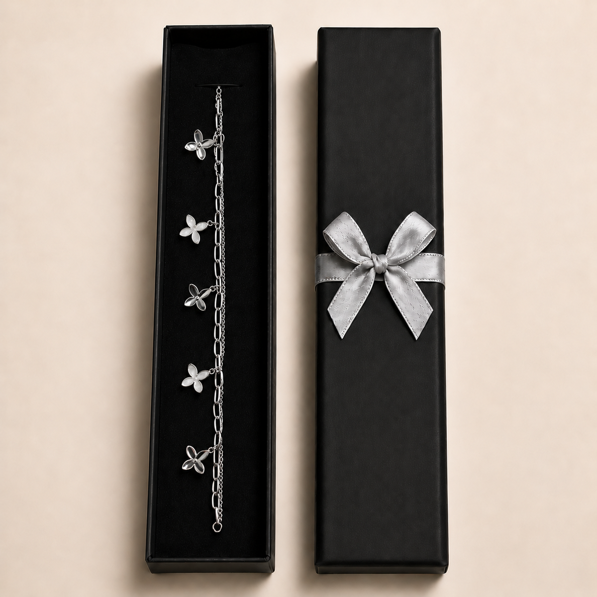 PN048 - Silver Five Flower Charm Double Chain Narukvica