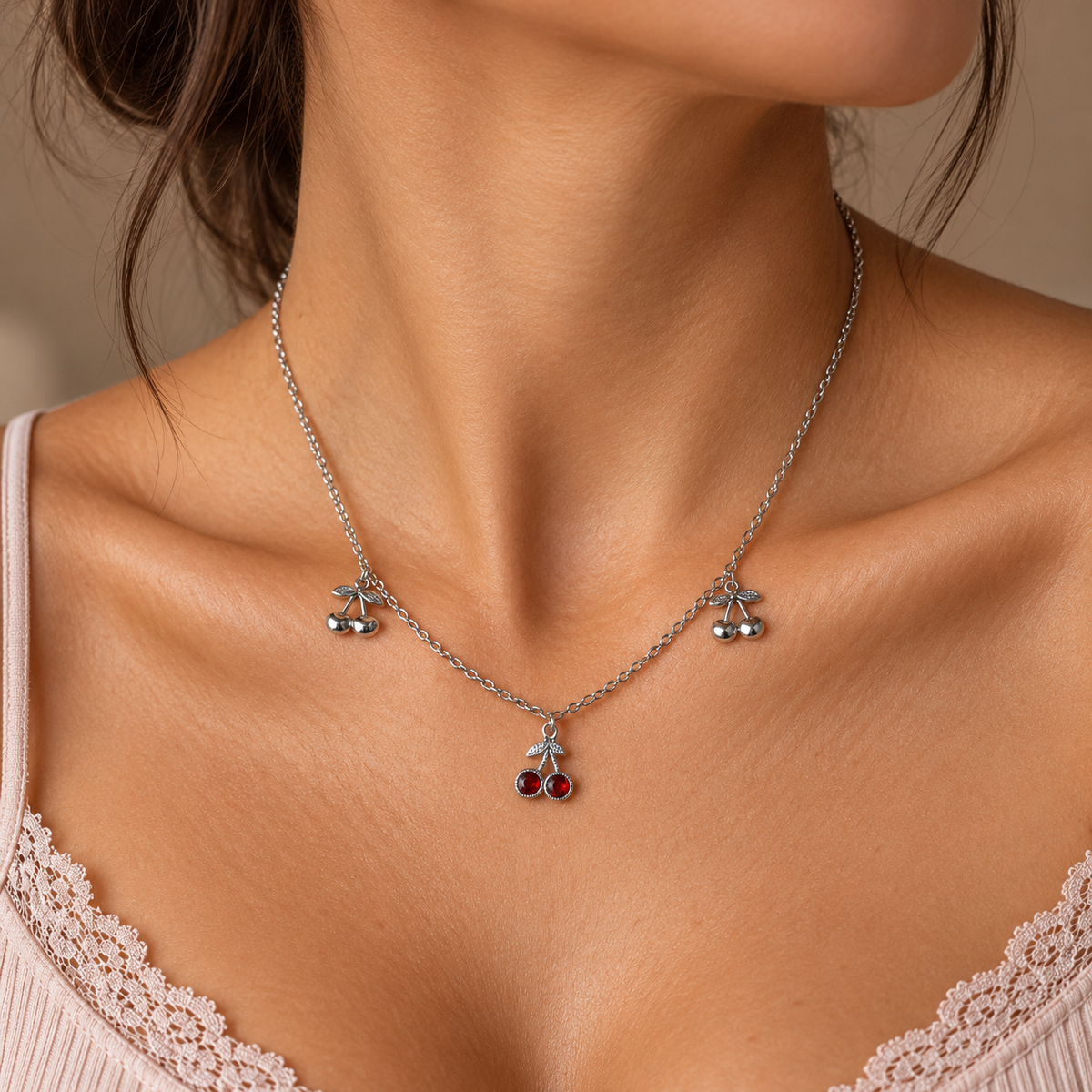 PO069 - Silver Cherry Station Red Faceted Drop Ogrlica