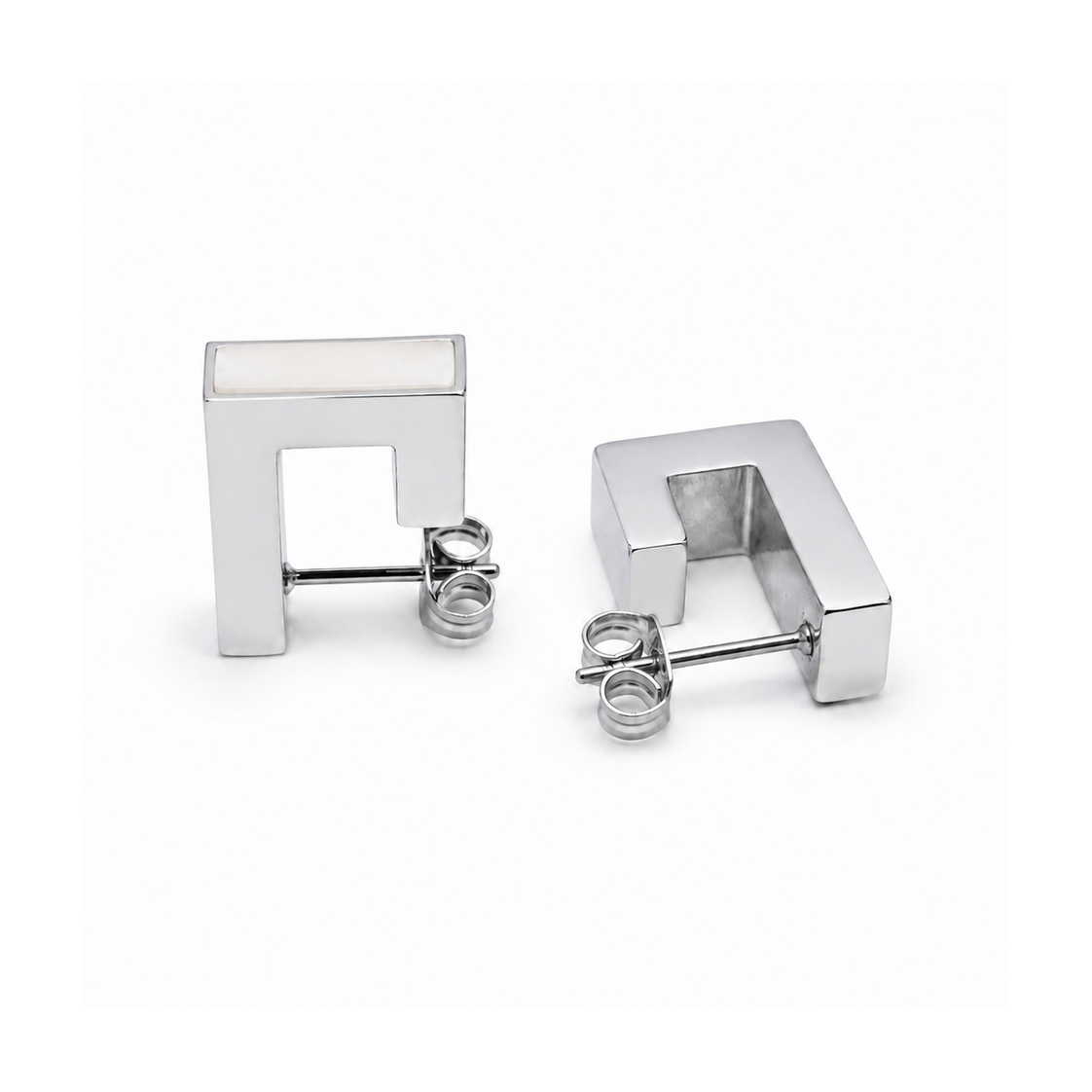 PM100 – Silver Architectural Square MOP Stud Minđuše