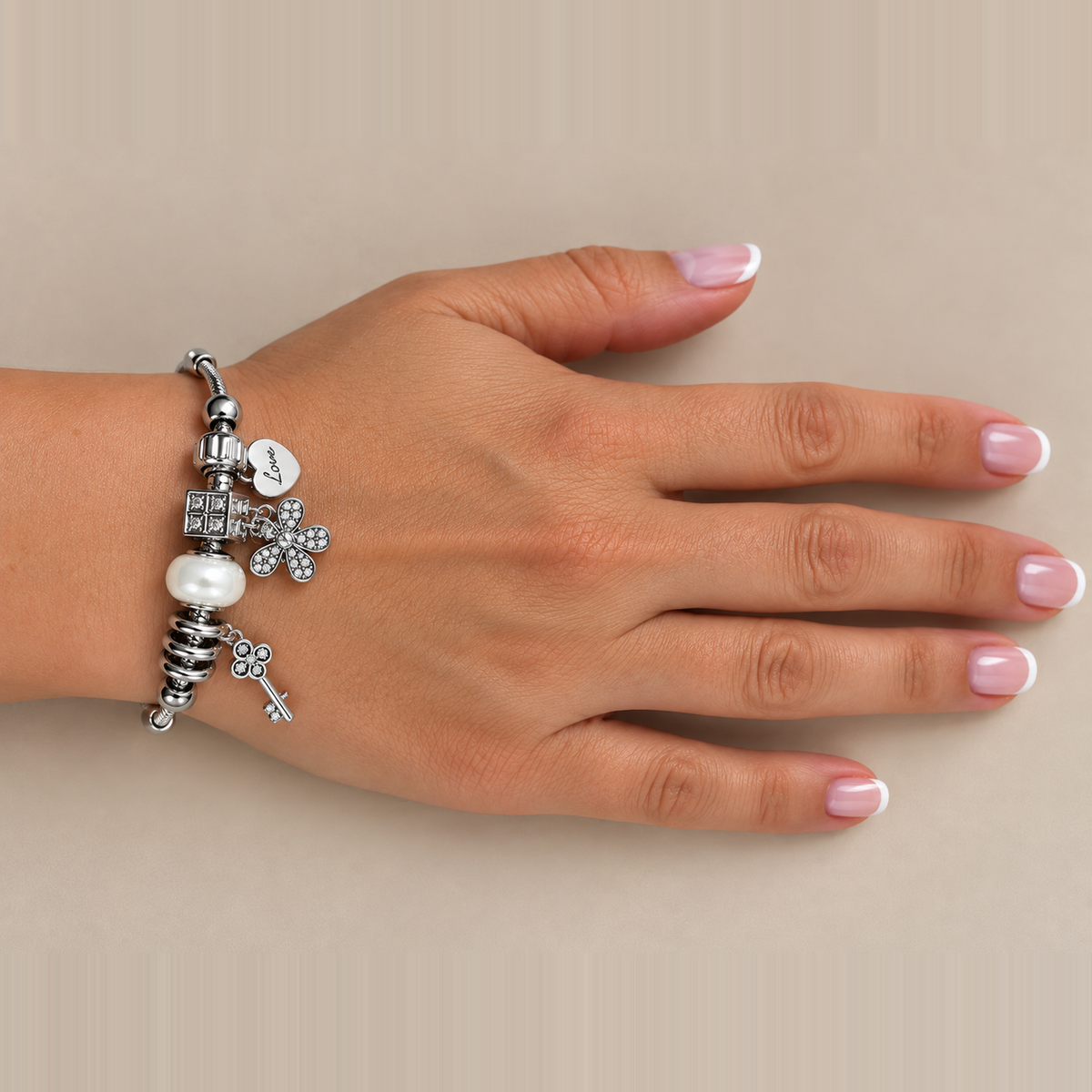 PN042 - Silver White Bead Key Flower Love Charm Snake Chain Narukvica