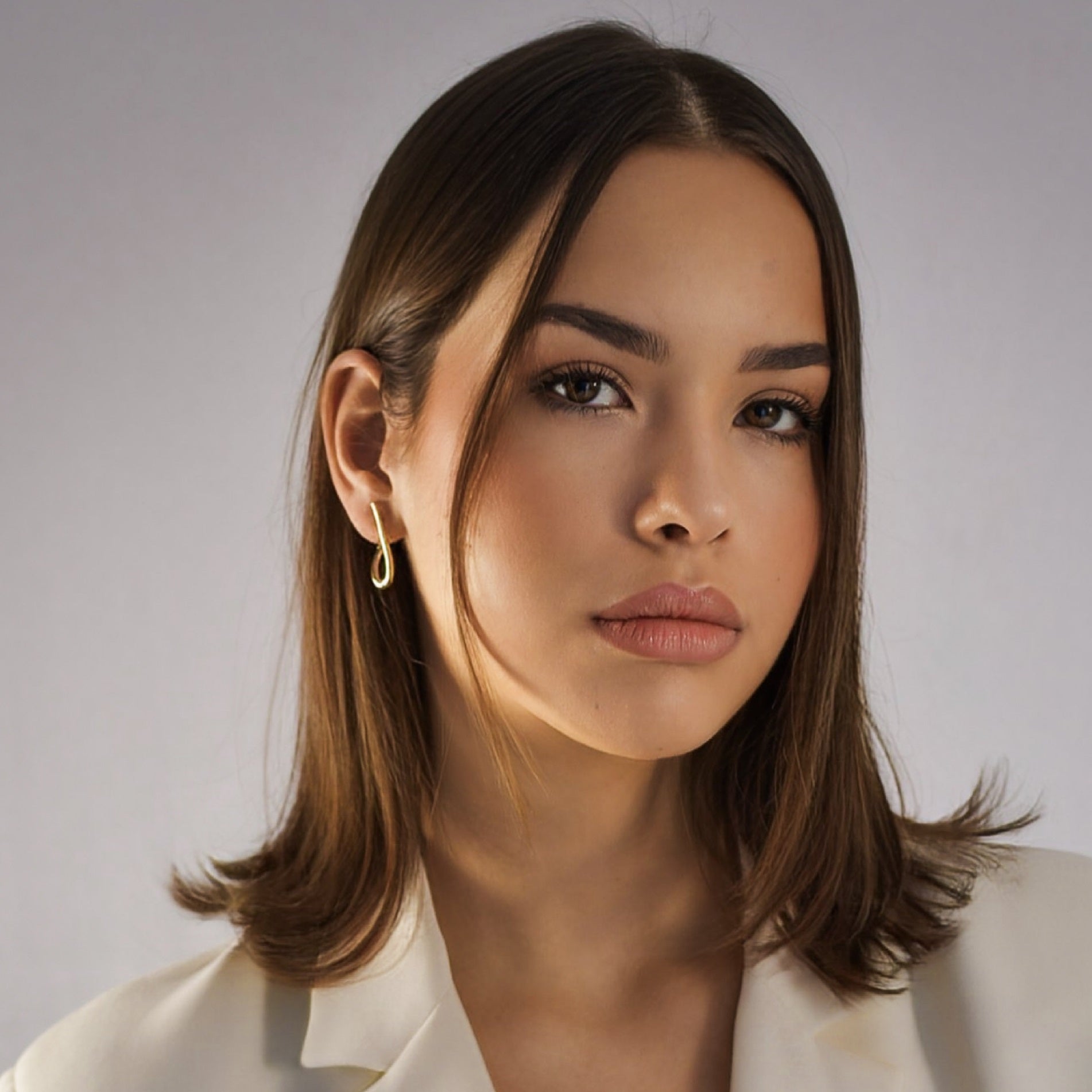 PM011G – Gold Teardrop Ear Crawler Minđuše